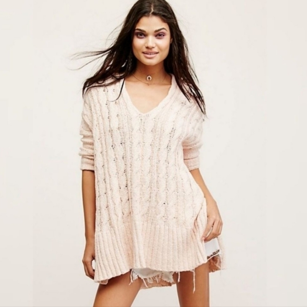 Free People Easy Cable Knit Sweater in Pale Pink•Size Small•EGUC - Picture 9 of 12
